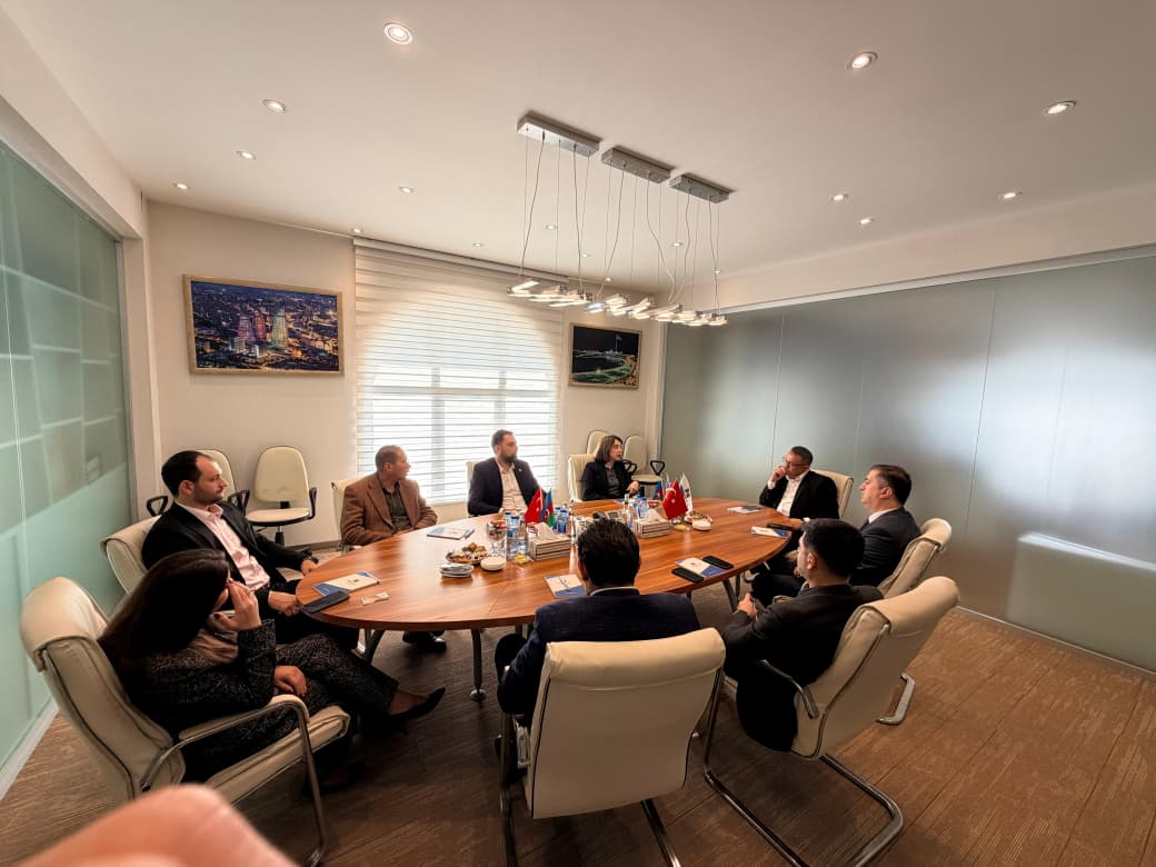 TÜİB-in Logistika və Gömrük Komissiyası “Heritus Logistika” şirkətini ziyarət edib.